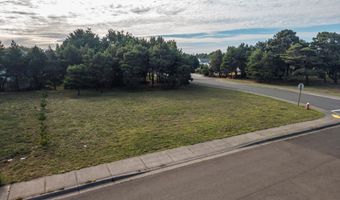 2847 SPINNAKER Dr SW, Bandon, OR 97411