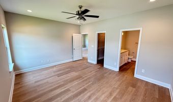 1001 Greenville St, Abbeville, SC 29620