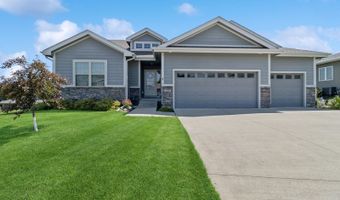 1337 S 7th St, Adel, IA 50003