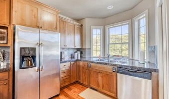 547 FRONT St, Rockaway Beach, OR 97136