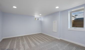 411 W 7th St, Anaconda, MT 59711