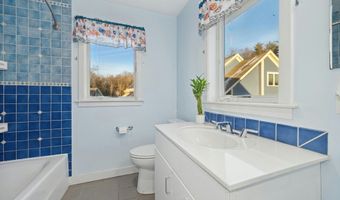 71 Village Ct 71, Berlin, MA 01503