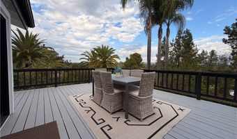 1677 S Hill Ave, Fallbrook, CA 92028