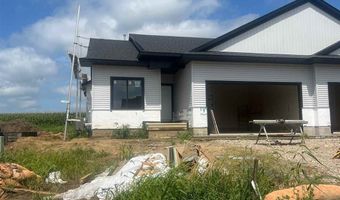 1220 Berkshire Ln, North Liberty, IA 52317
