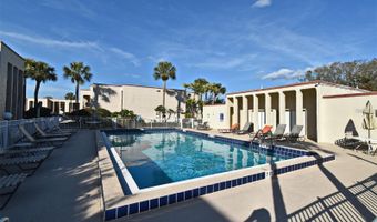 536 ORANGE Dr 16, Altamonte Springs, FL 32701