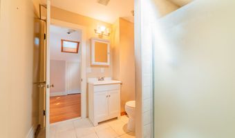 28 Reservoir St, Bethel, CT 06801