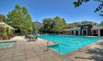 7635 Circulo Sequoia, Carlsbad, CA 92009