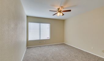 902 Squaw Peak Dr, Henderson, NV 89014