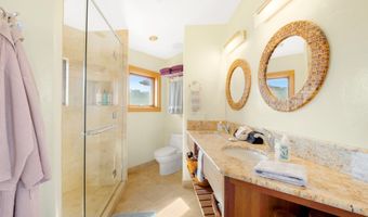 1950 BEACH LOOP Dr SW, Bandon, OR 97411
