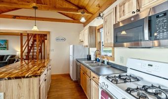 39 Bourdeau Ln N, Alburgh, VT 05440