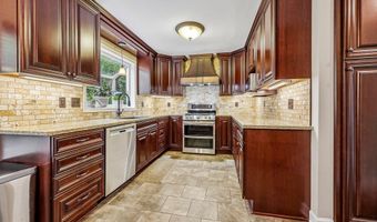 21341 THIMBLEWEED Ct, Ashburn, VA 20147
