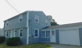 41 Woodcrest Dr, East Providence, RI 02915