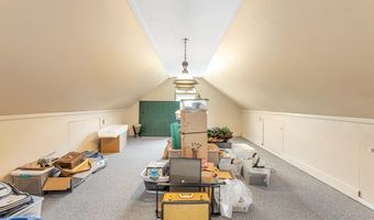 5 Strawberry Ln, Billerica, MA 01821