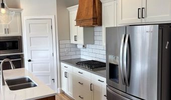 3112 S Chartwell Gdns, Ammon, ID 83406