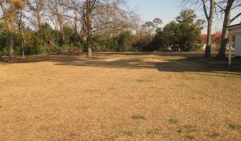 390 Bay St, Baxley, GA 31513