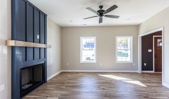 413 North Ave, Appomattox, VA 24522