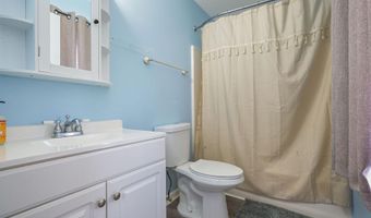 18 ARDSLEY Cir, Dover, DE 19904