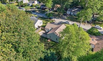 9 Milton Rd, Barrington, RI 02806