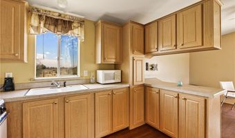 6705 E Red Barrel Dr, Yucca, AZ 86438