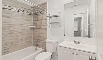 430 IRVING St NW 102, Washington, DC 20010