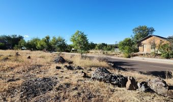 279 Park Ave, Ash Fork, AZ 86320