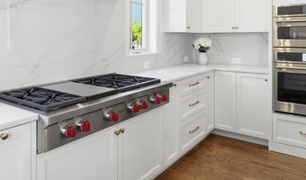 7705 HOLIDAY Ter, Bethesda, MD 20817
