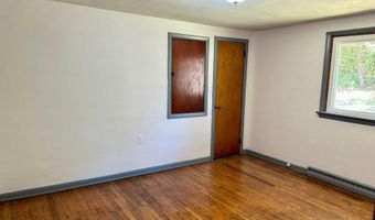 135 S MAIN St, Barnegat, NJ 08005
