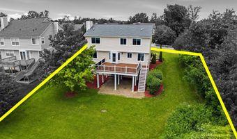 2243 Sun Valley Dr, Ann Arbor, MI 48108