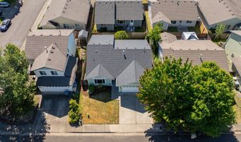 746 NW DESERT PINE St, Albany, OR 97321