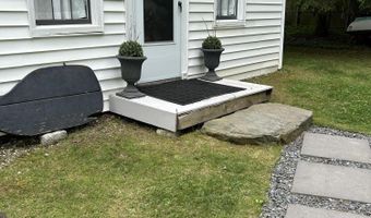 53 Congress St, Belfast, ME 04915