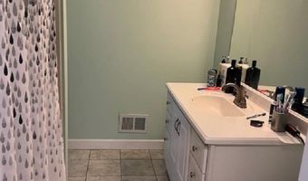 770 Lakeshire 201 West, Adrian, MI 49221