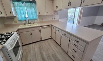 2828 Carmel Dr, Alamogordo, NM 88310