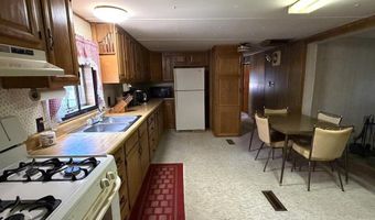 425 River Dr, Challis, ID 83226