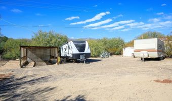 33800 S DAVENPORT Ln, Black Canyon City, AZ 85324