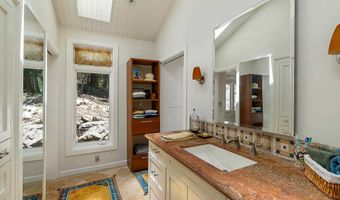 El Salto Rd, Arroyo Seco, NM 87514