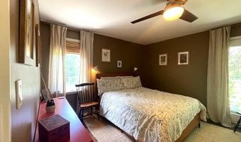 2185 Ayrshire Dr, Ann Arbor, MI 48105