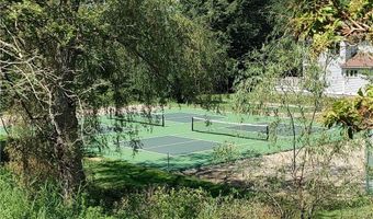 15 Hammersmith Rd #14, Newport, RI 02840