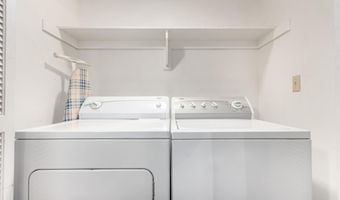1382 N TAMARISK Dr, Chandler, AZ 85224