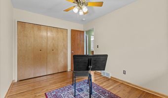 681 Archwood Dr, Ann Arbor, MI 48103