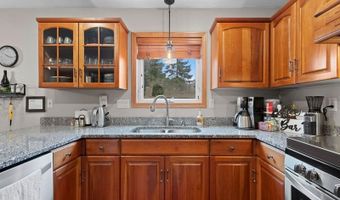 N9166 KERNAN Avenue, Appleton, WI 54915
