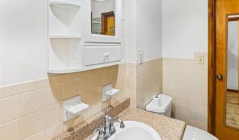 7 Hickerson Pl, Alton, IL 62002