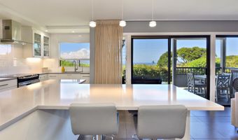 10 WAILEA EKOLU Pl 105, Kihei, HI 96753