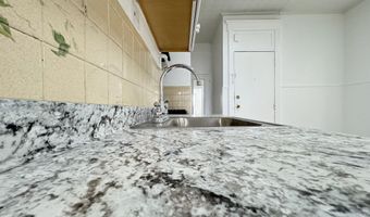 40 W 17TH St 3, Bayonne, NJ 07002