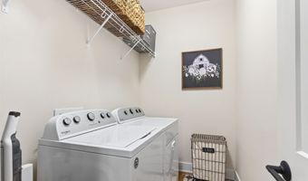 705 35th St SW, Altoona, IA 50009