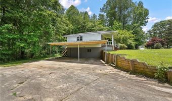 871 Cherokee Dr, Tallapoosa, GA 30176