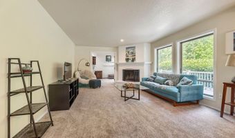 13865 SW SECRETARIET Ln, Beaverton, OR 97008