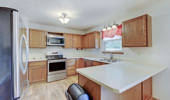 8459 Seattle Slew Ln, Indianapolis, IN 46217