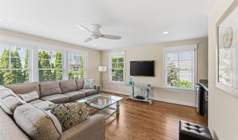 162 75th St, Avalon, NJ 08202