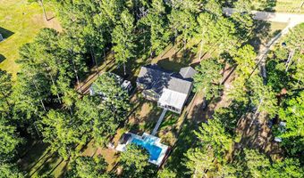 353 Alapaha River Dr, Alapaha, GA 31622
