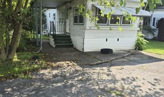326 Peachwood Dr, Altoona, PA 16601